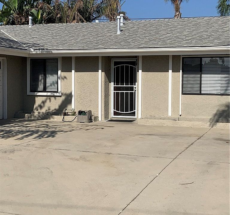 1st image of 6521 Santa Catalina Ave
