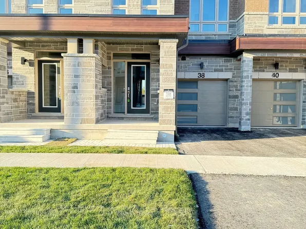 38 Schmeltzer Cres, Richmond Hill, ON L4E 1K9
