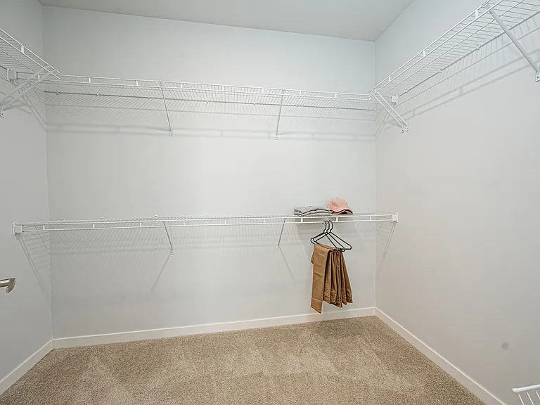 The Pointe at Polaris — Photo 9