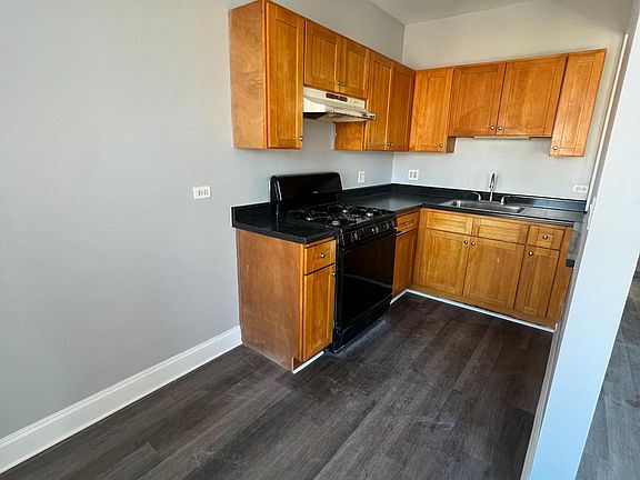 5th image of 6916 S Clyde Ave APT 304