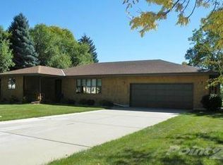 39063 Greenwood Ln, Aberdeen, SD 57401