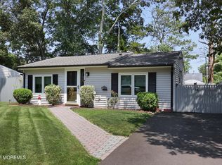 712 Tampa Rd, Forked River, NJ 08731