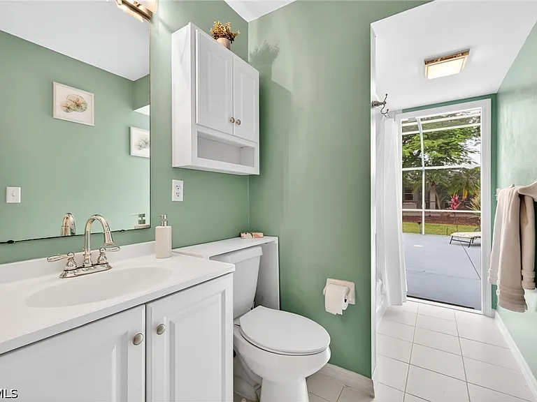 2919 SW 25th St — Photo 36