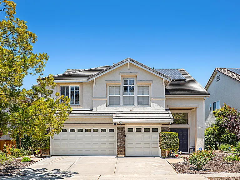 11526 Meadow Grass Ln — Photo 1