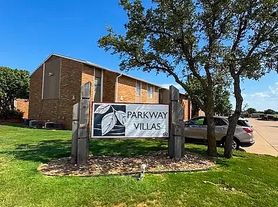 Parkway Villas