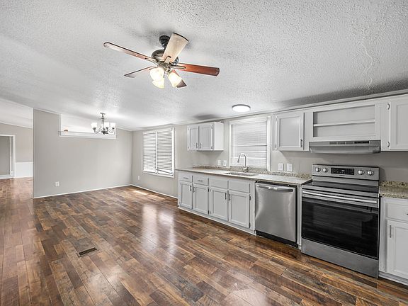 2nd image of 295 Tanglewood Dr