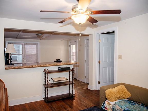 5th image of 9 W High St APT 203