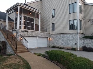 1612 Lake Knoll Dr, Lake Saint Louis, MO 63367