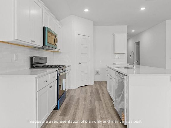 4th image of 7347 9th St