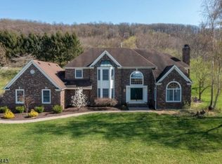 6 Creveling Rd, Bloomsbury, NJ 08804