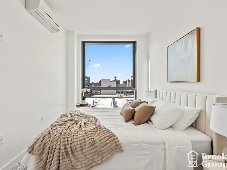 556 Baltic St #905 — Photo 11