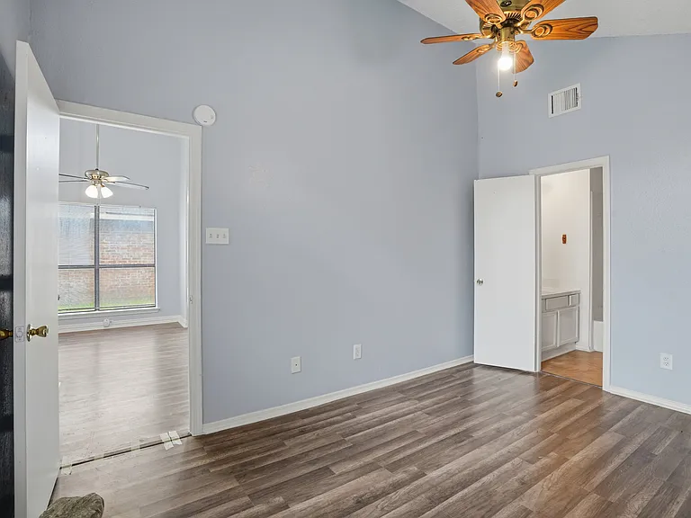 2540 Winter Oak St — Photo 17