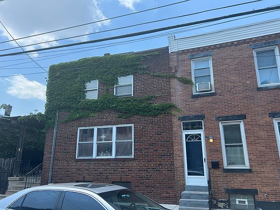 2nd image of 3014-3016 E Tulip St