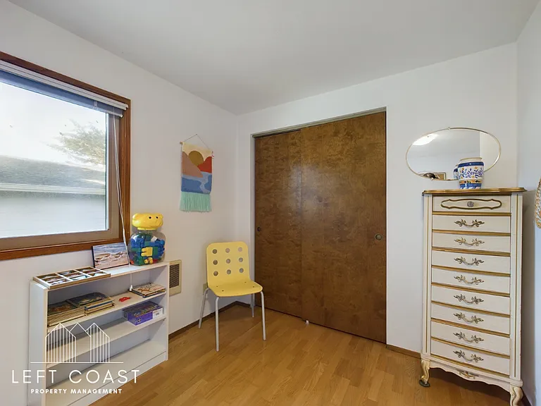 890 SW 7th St — Photo 38
