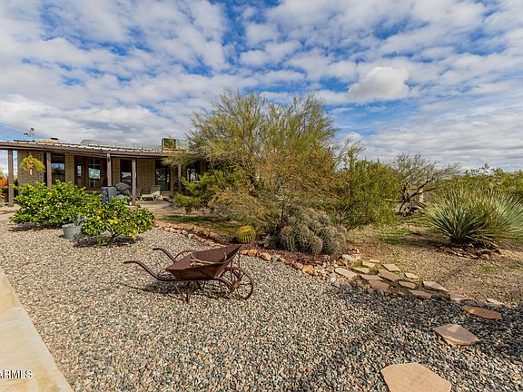 2nd image of 1795 VISTA Drive