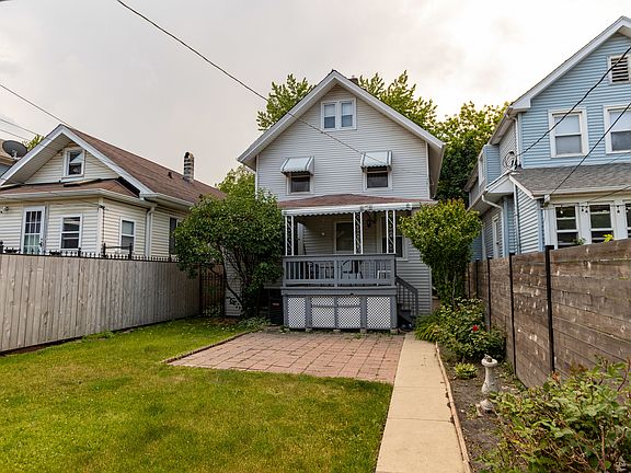 5th image of 4437 N Albany Ave