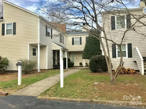 2305 E Flagstone Ct #C, Winston Salem, NC 27103