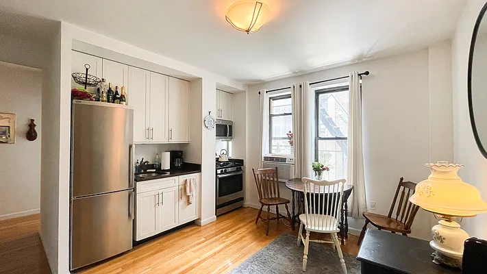 Rented by Roselyn  Fortuna LLC | media 9