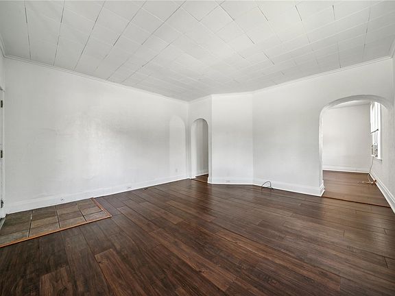 5th image of 407 N 7th St