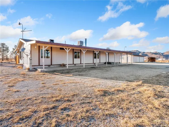 11078 High Rd, Apple Valley, CA 92356