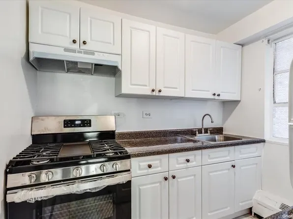 83-60 118th Street image 2 of 13