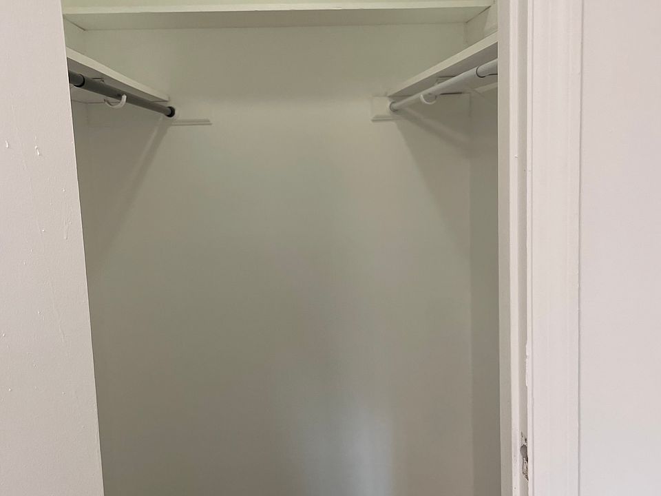 1st image of 409 Dickens Ave