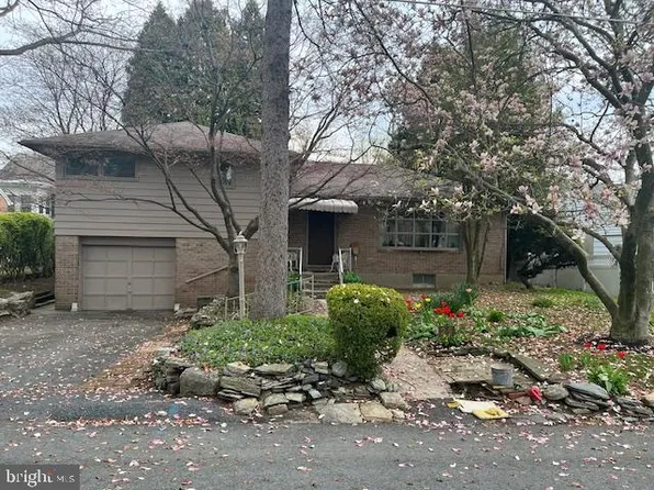 29 Keppel Ave, West Lawn, PA 19609
