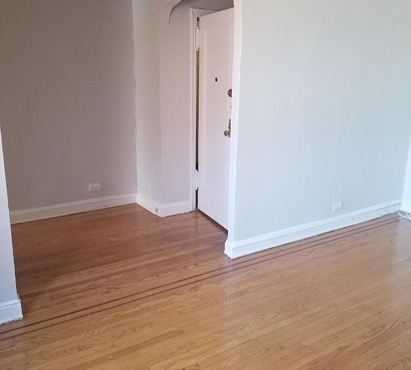 1st image of 303 Webster Ave #2C