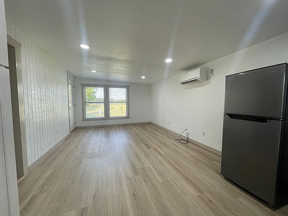 5th image of 7107 Kamas Ln #2