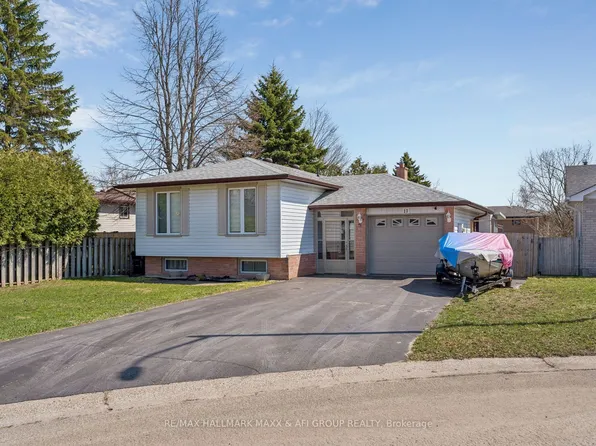 11 Charlotte Ct, Barrie, ON L4N 6B2