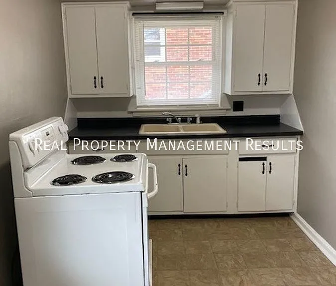 500-502 S Willow Rd #502 — Photo 7