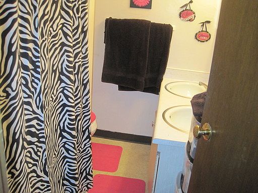 5th image of 150 W 8th Ave APT F