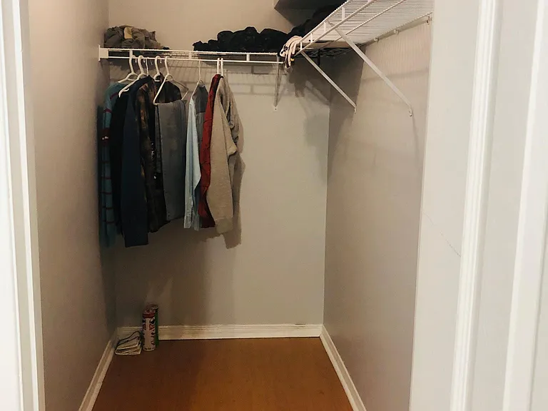 456 Weston Cres #1 — Photo 6