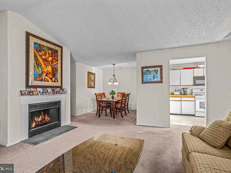 656 Covington Ct — Photo 8