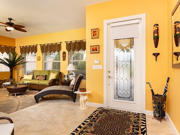 4th image of 5177 Formosa Cir