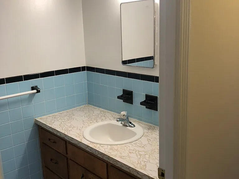 Garden of Eden Aapartments — Photo 16