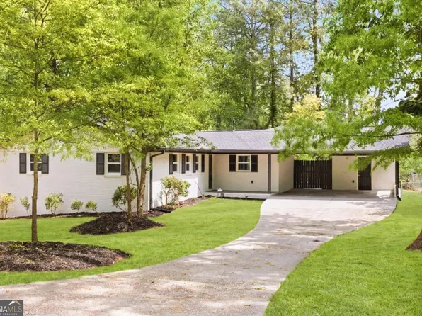 7170 Linda Dr, Lithia Springs, GA 30122