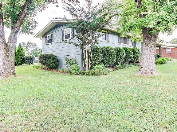 4th image of 1115 Greenridge Dr NW