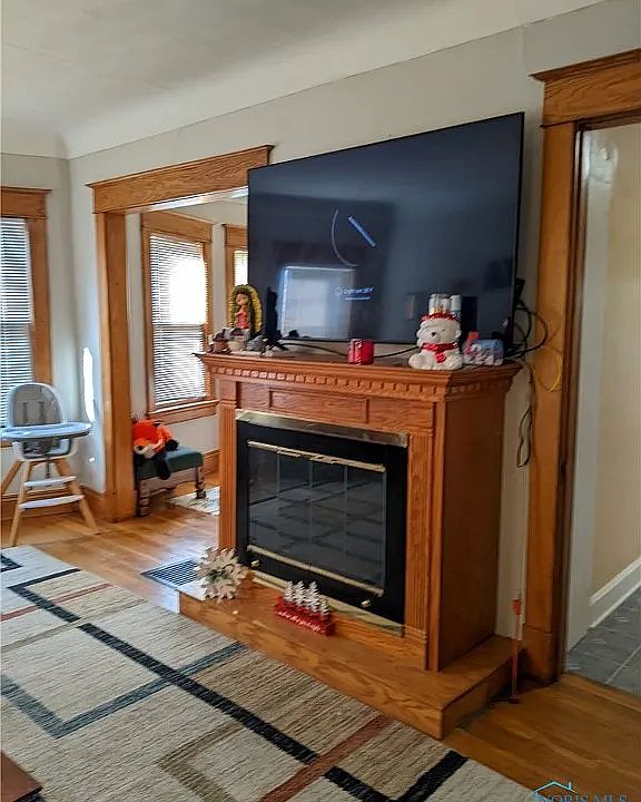 1st image of 2101 N Michigan St