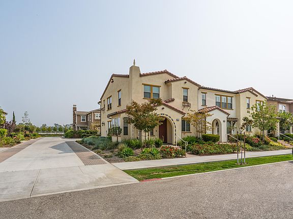 3rd image of 376 Pear Ave #101