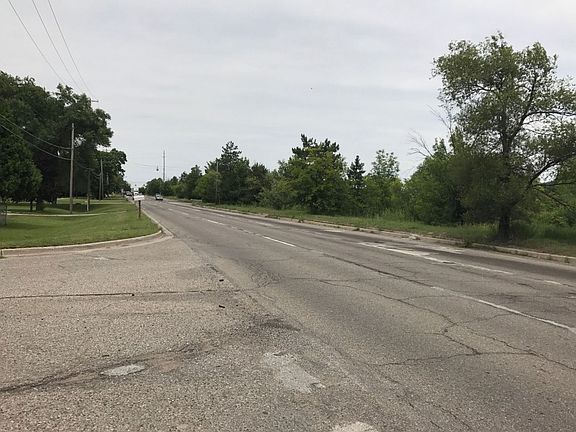 5th image of G3354 S Grand Traverse St