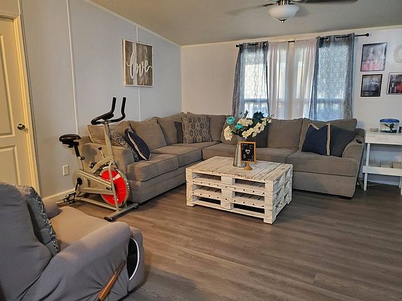 2nd image of 350 E San Jacinto Ave Space 105