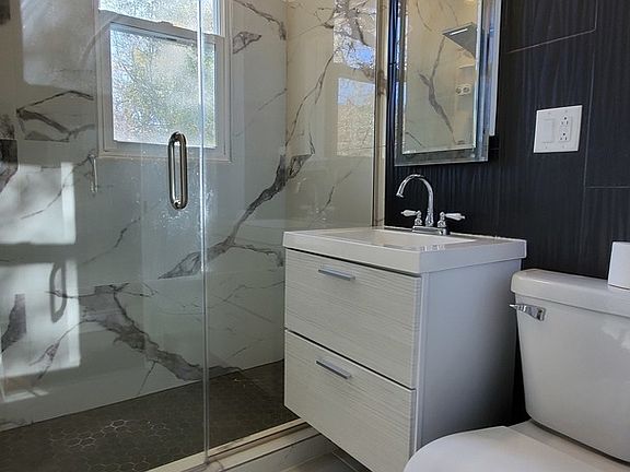 5th image of 15946 Cicero Ave