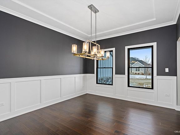 4th image of 677 Cumberland Ln