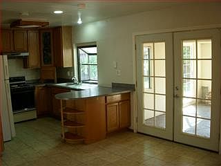 5th image of 223 Vineyard Dr