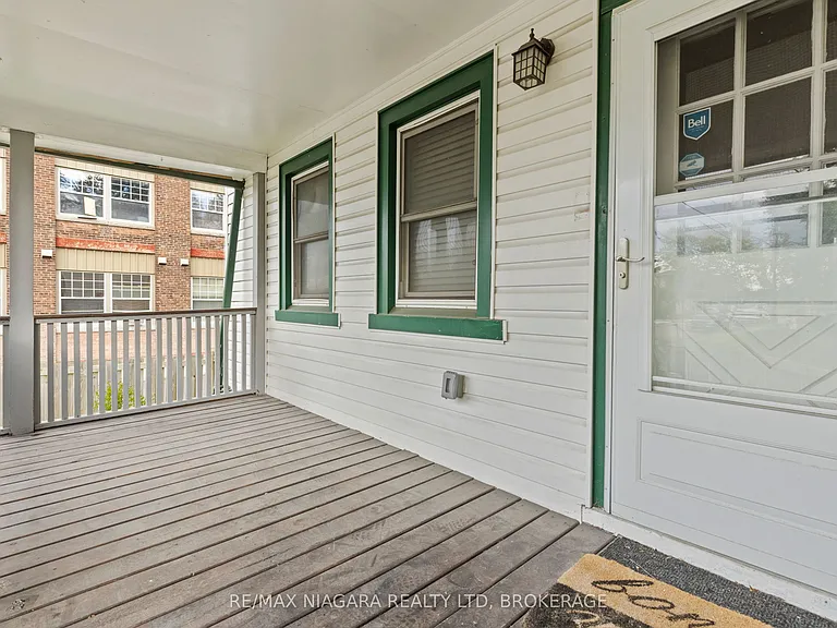 32 Page St — Photo 3