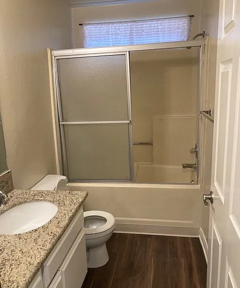449 E Providencia Ave #D — Photo 4