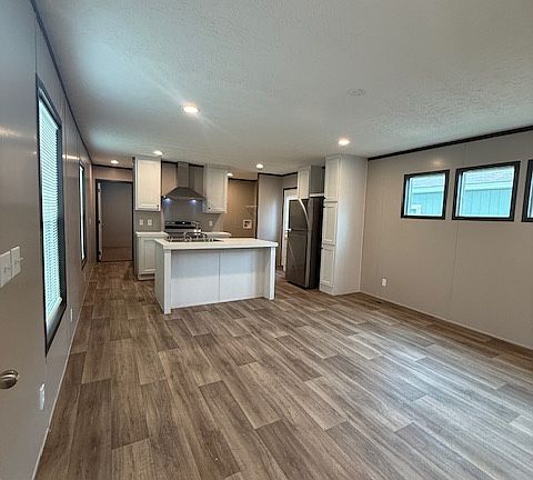 5th image of 2401 SE 44th St Lot 47