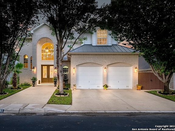 3rd image of 31 Campden Cir