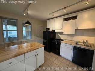 259 Beacon St #1, Somerville, MA 02143